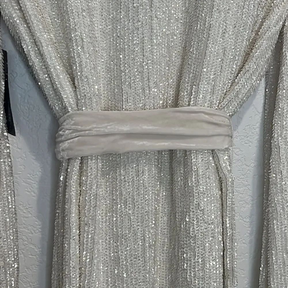 NWT Retrofete Gabrielle Robe in Moonglow White XS Revolve - Picture 8 of 15